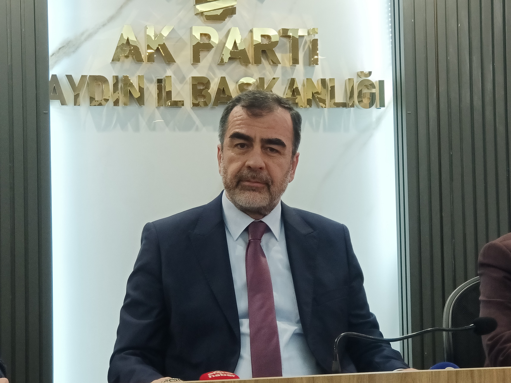 Erdem’den Aydınlılara kongre daveti