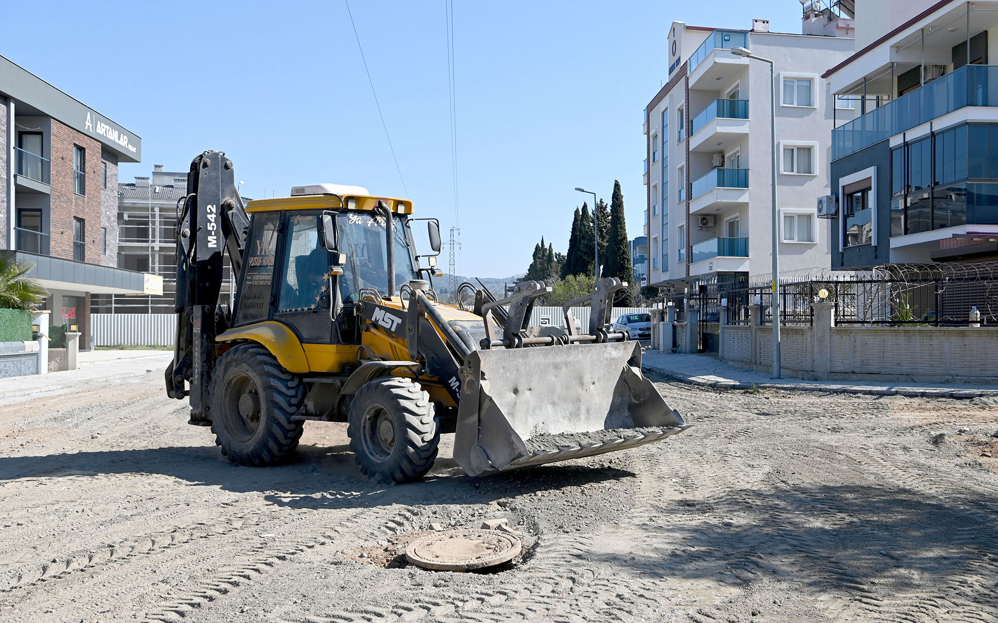 KUŞADASI BELEDİYESİ’NDEN DAVUTLAR’A KESİNTİSİZ HİZMET