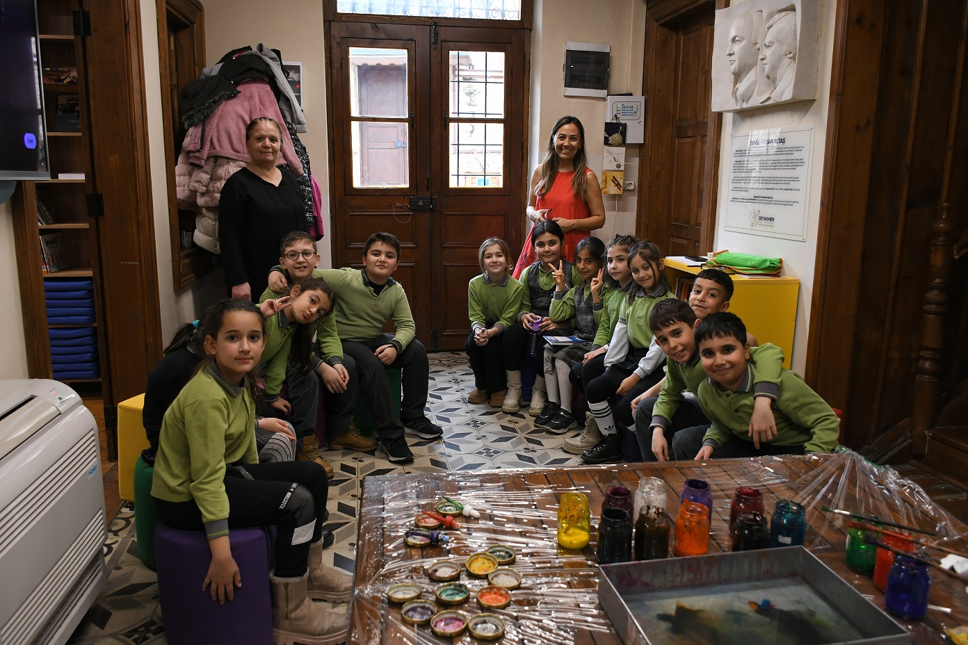 ÇOCUKLAR SEYAKMER’DE EBRU SANATI İLE TANIŞTI