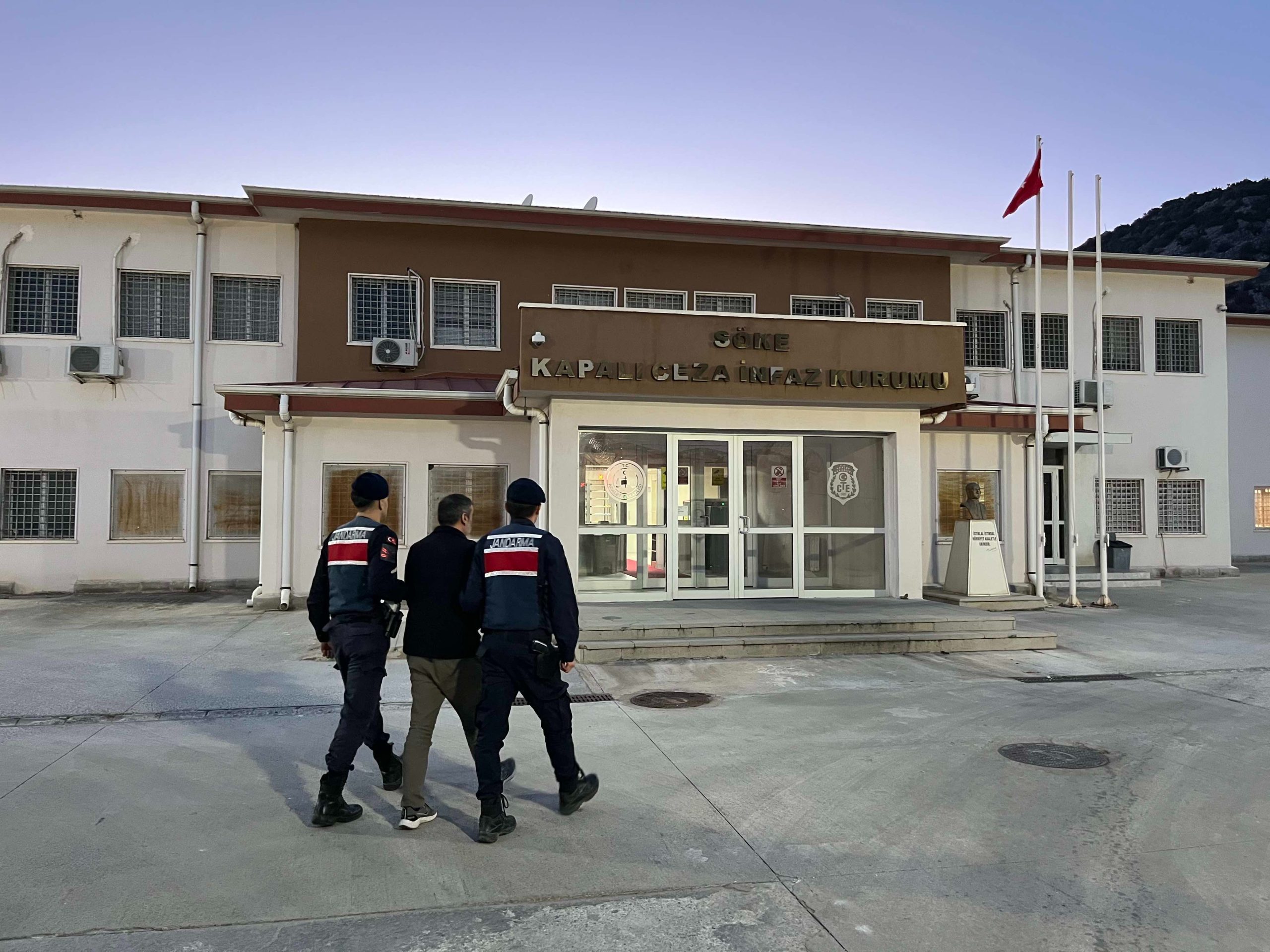 Firari Suçlular JASAT’tan Kaçamadı!
