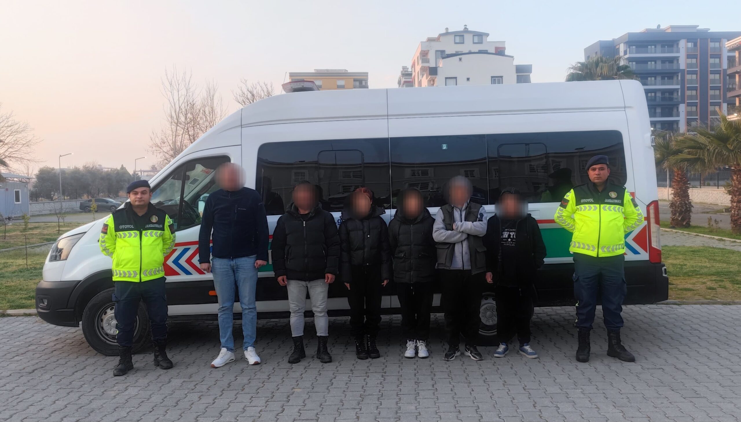 90 Günlük Süreyi Aşan 4 Yabancı Germencik’te Yakalandı