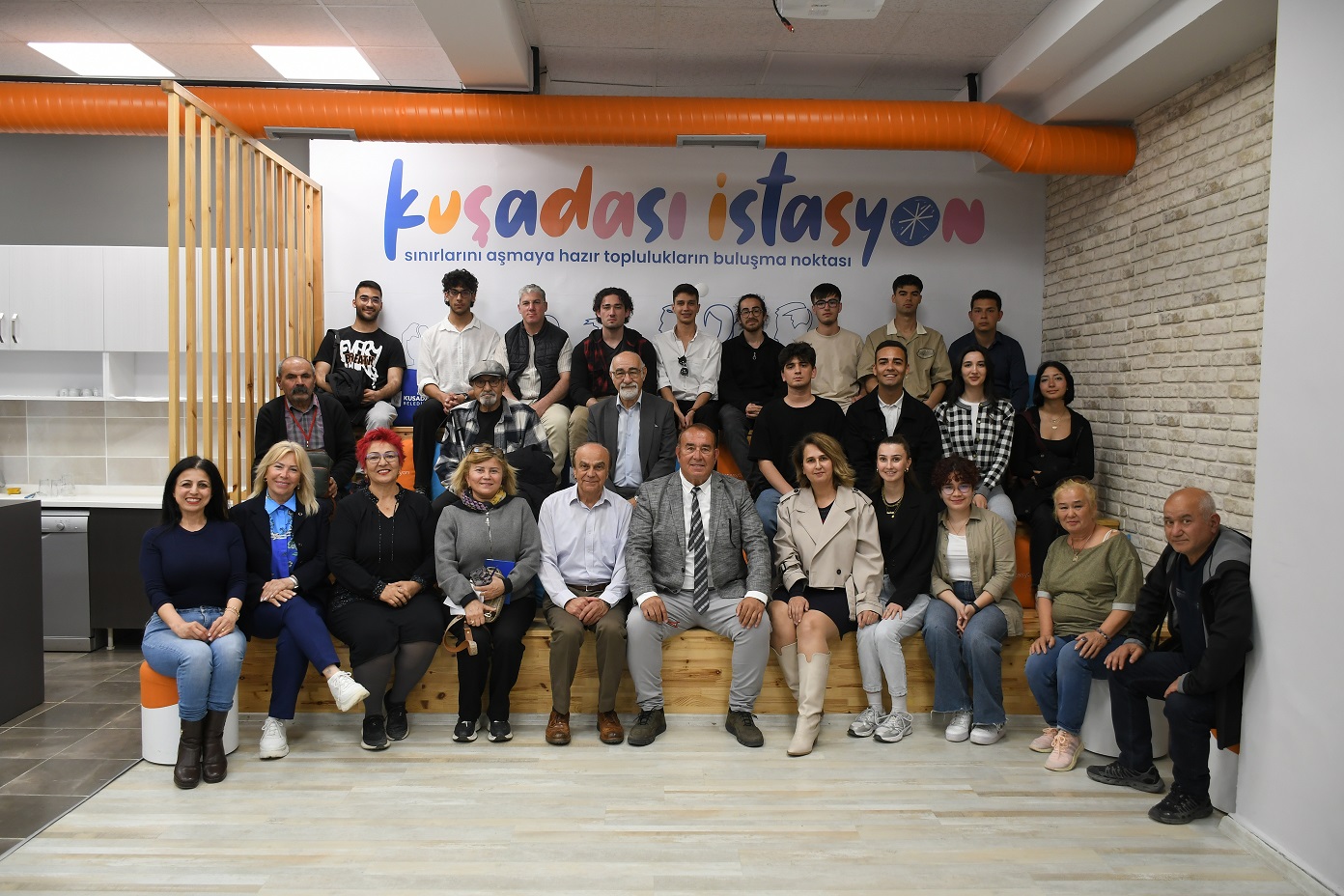 İSTASYON KUŞADASI’NDA AB-TÜBİTAK PROJE HAZIRLAMA ATÖLYESİ