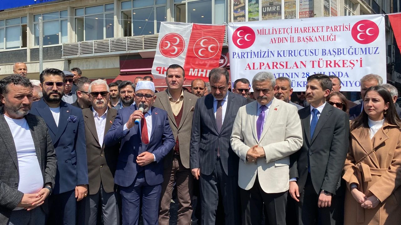 Aydın’da Alparslan Türkeş anıldı