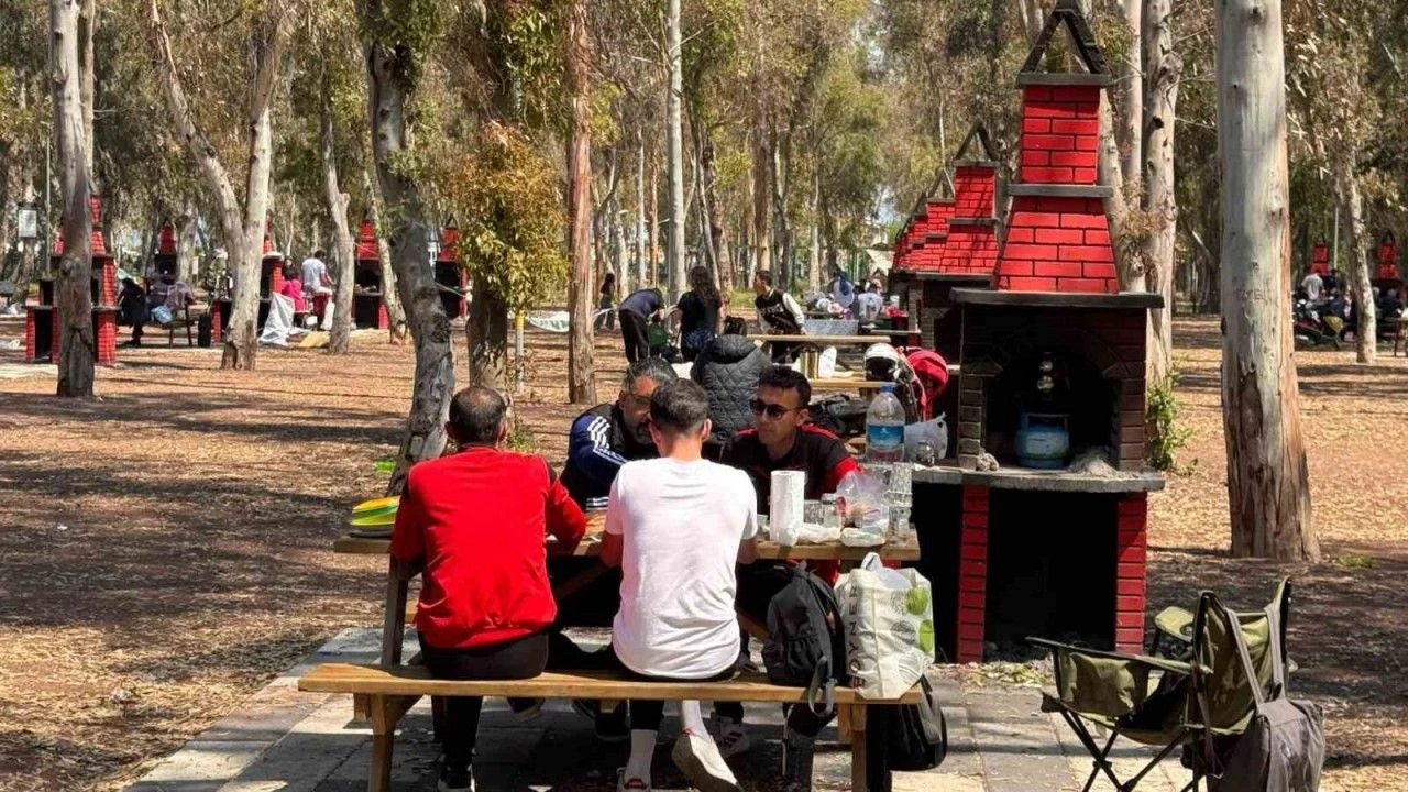 Sevgi Plajı Piknikçilerin Gözdesi Oldu