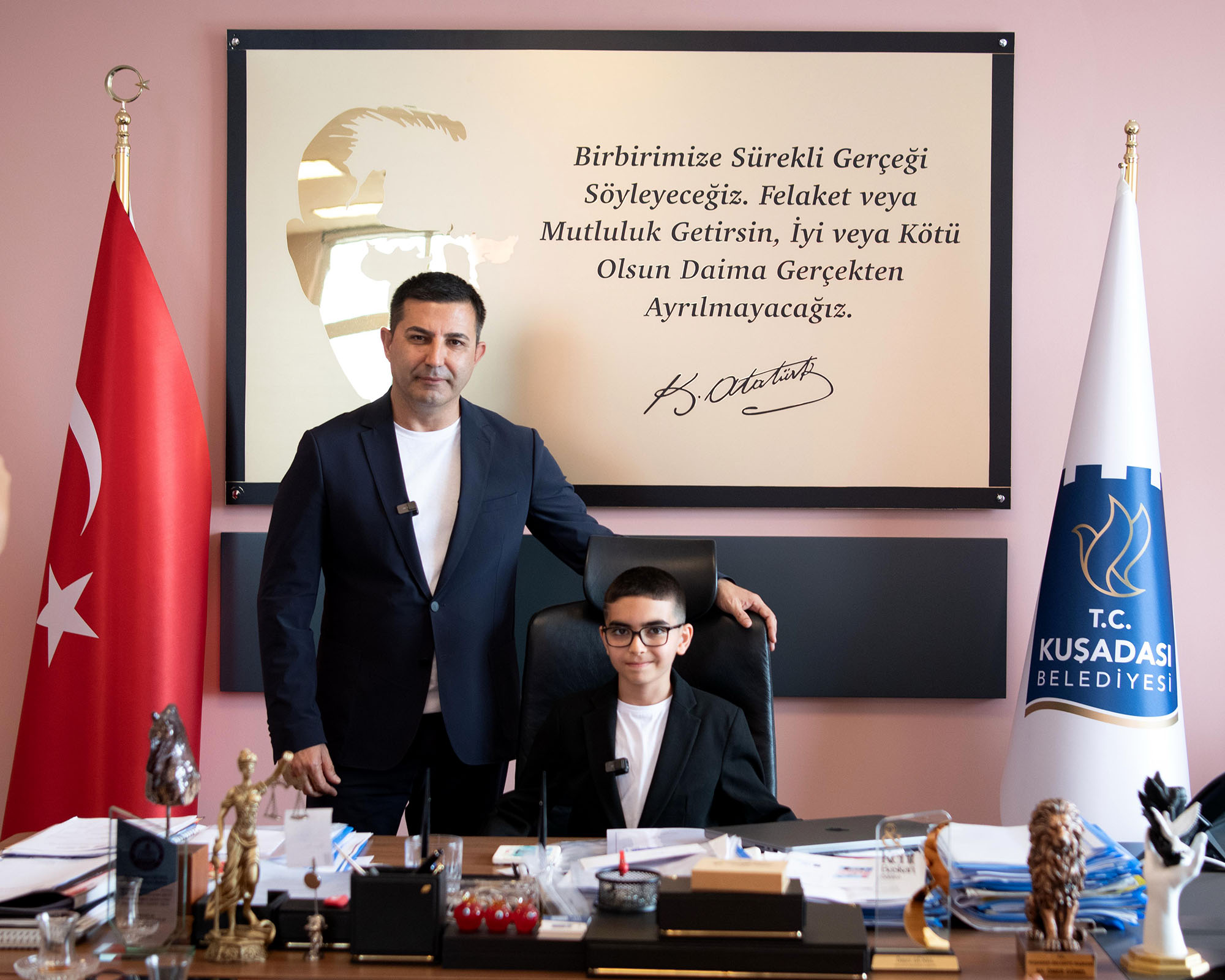 KUŞADASI’NI 23 NİSAN COŞKUSU SARDI