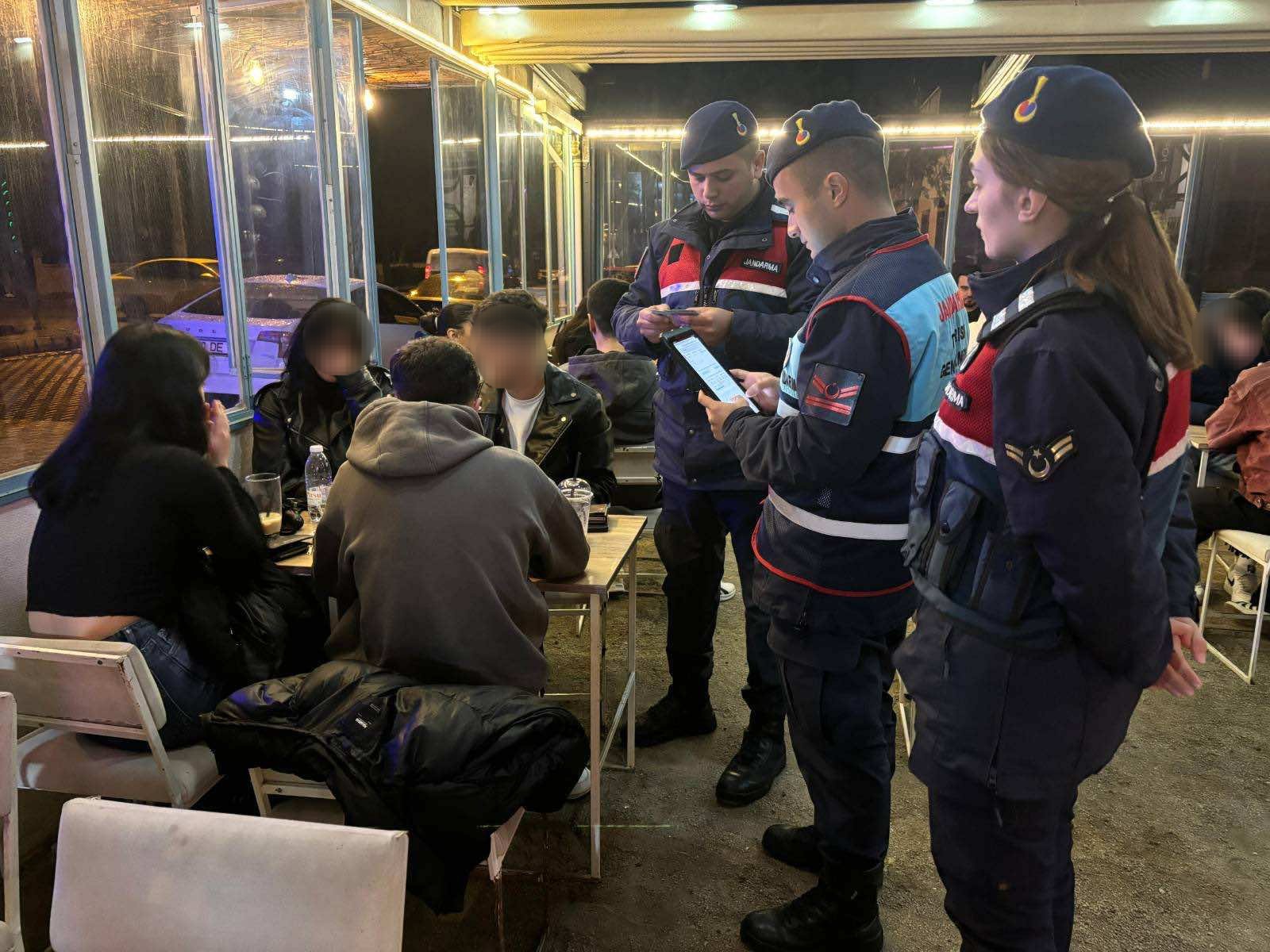 Nazilli Jandarmasından KYK Bölgesinde Huzur Denetimi
