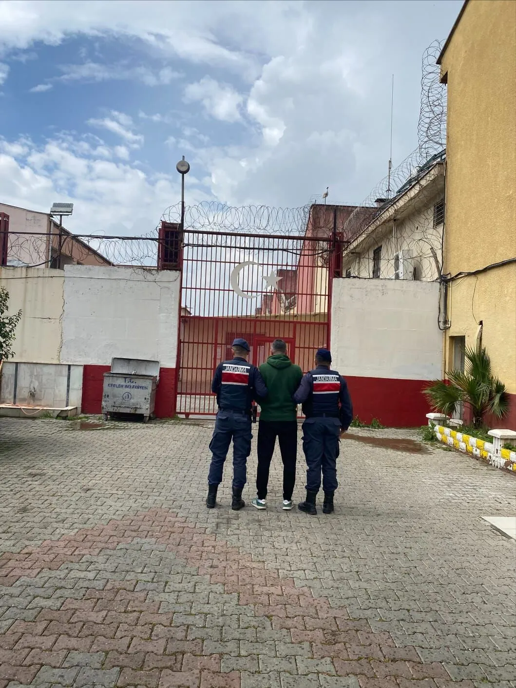 Uyuşturucuya Övgü Cezaeviyle Sonuçlandı!