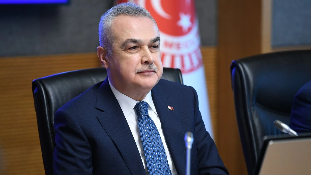 Savaş, Adnan Menderes’i ve demokrasi şehitlerini andı