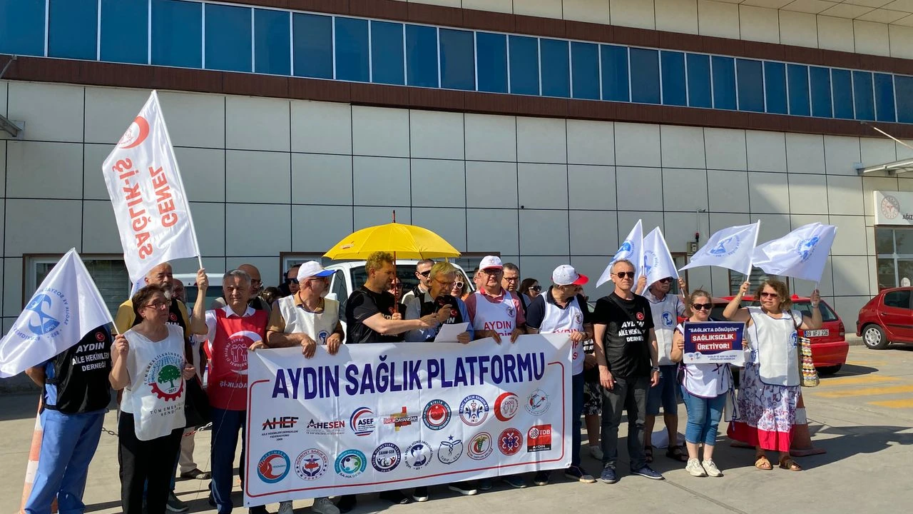 Aydın’da Aile Hekimlerinden ‘Eziyet Yönetmeliğine’ Tepki