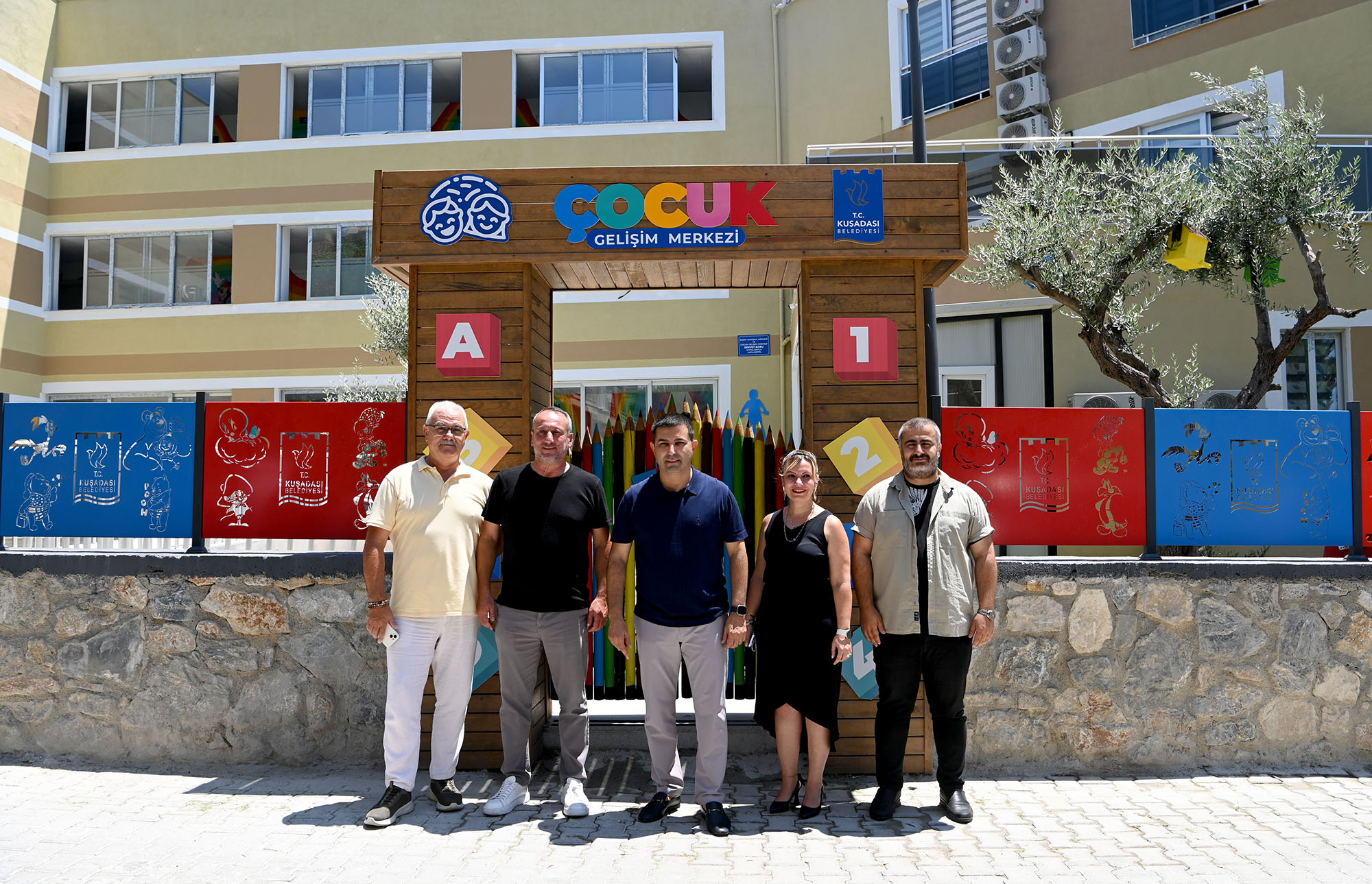 BAŞKAN ÖMER GÜNEL HİZMET EKİBİ İLE SAHADA