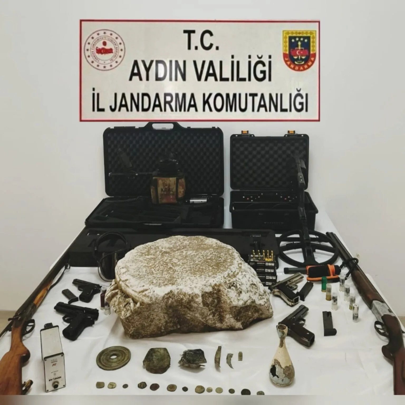 Söke’de Tarihi Eser Operasyonu: 5 Gözaltı