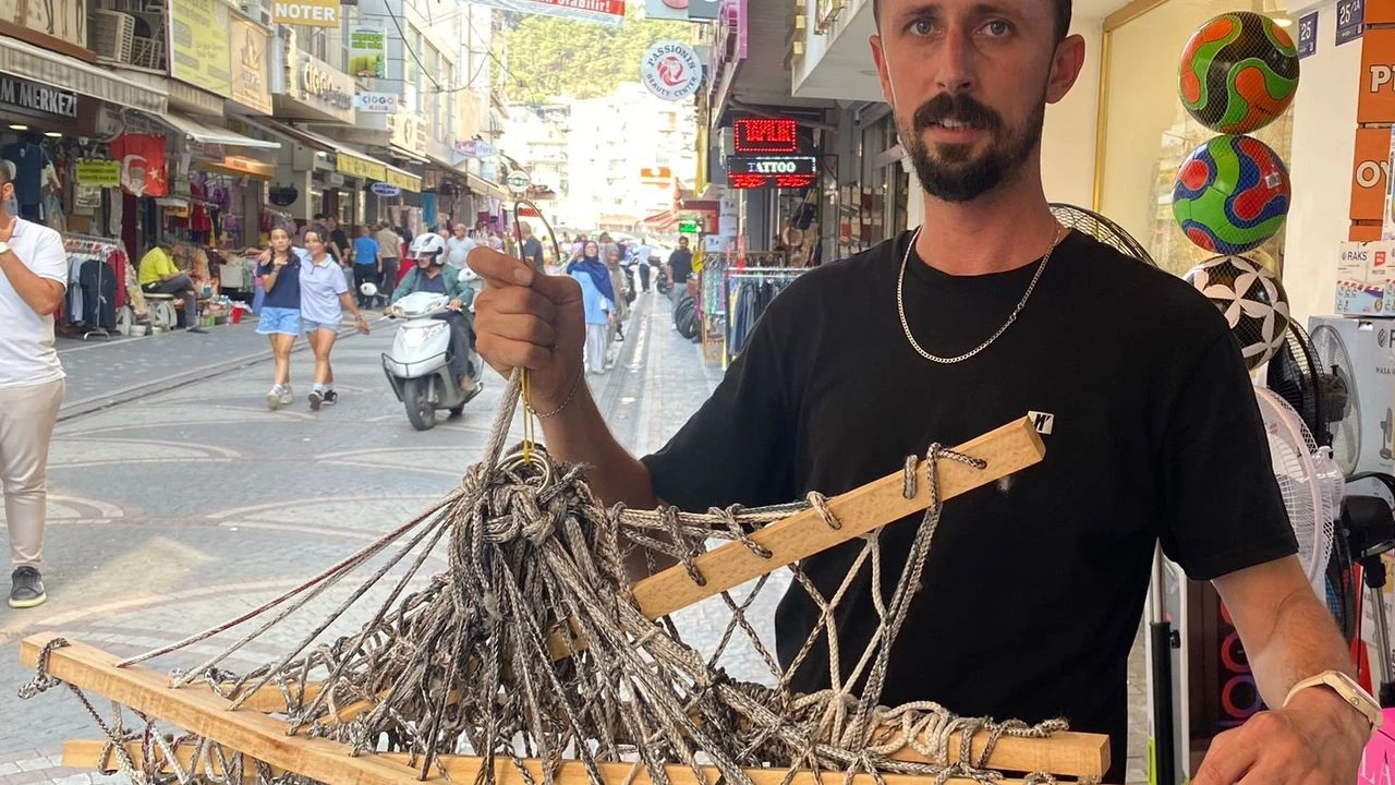 Efeler’de Yazlık Ürünlere Talep Arttı