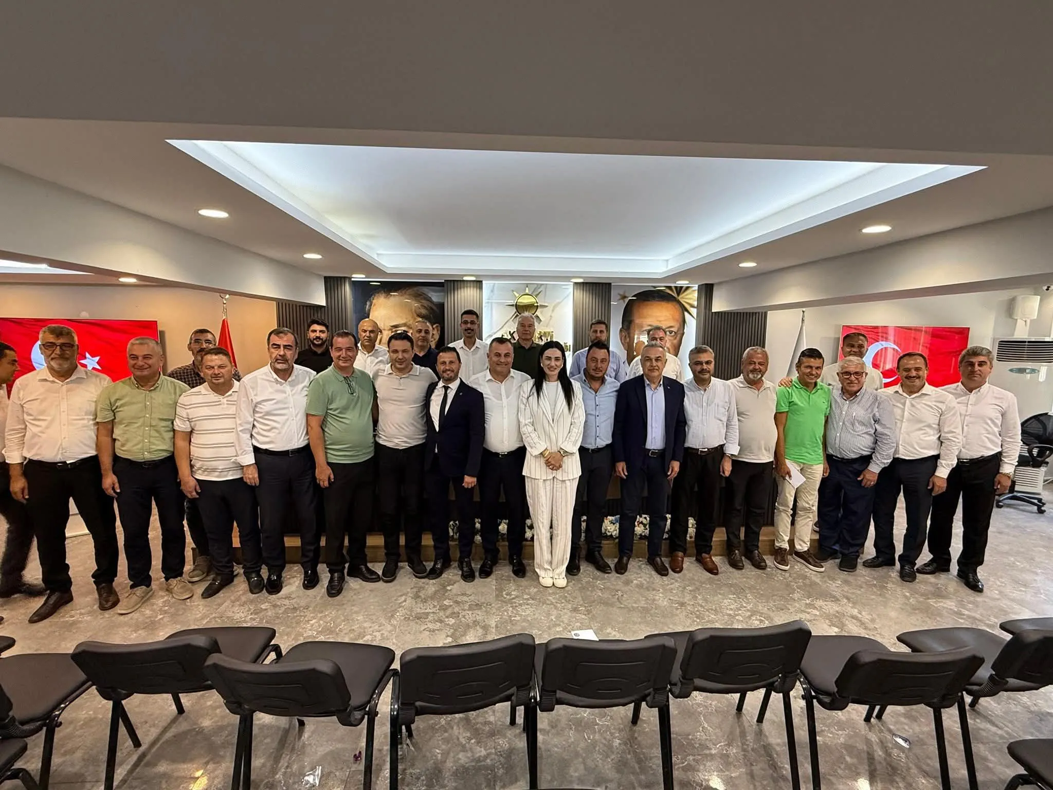 AK Parti’den Seçim Mesaisi: Her Kapı, Her Gönül Hedefte