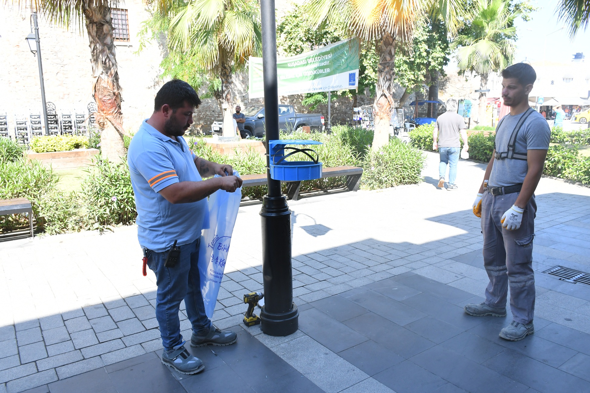 DAHA TEMİZ, DAHA GÜZEL KUŞADASI İÇİN HİJYENİK ÇÖP KUTULARI