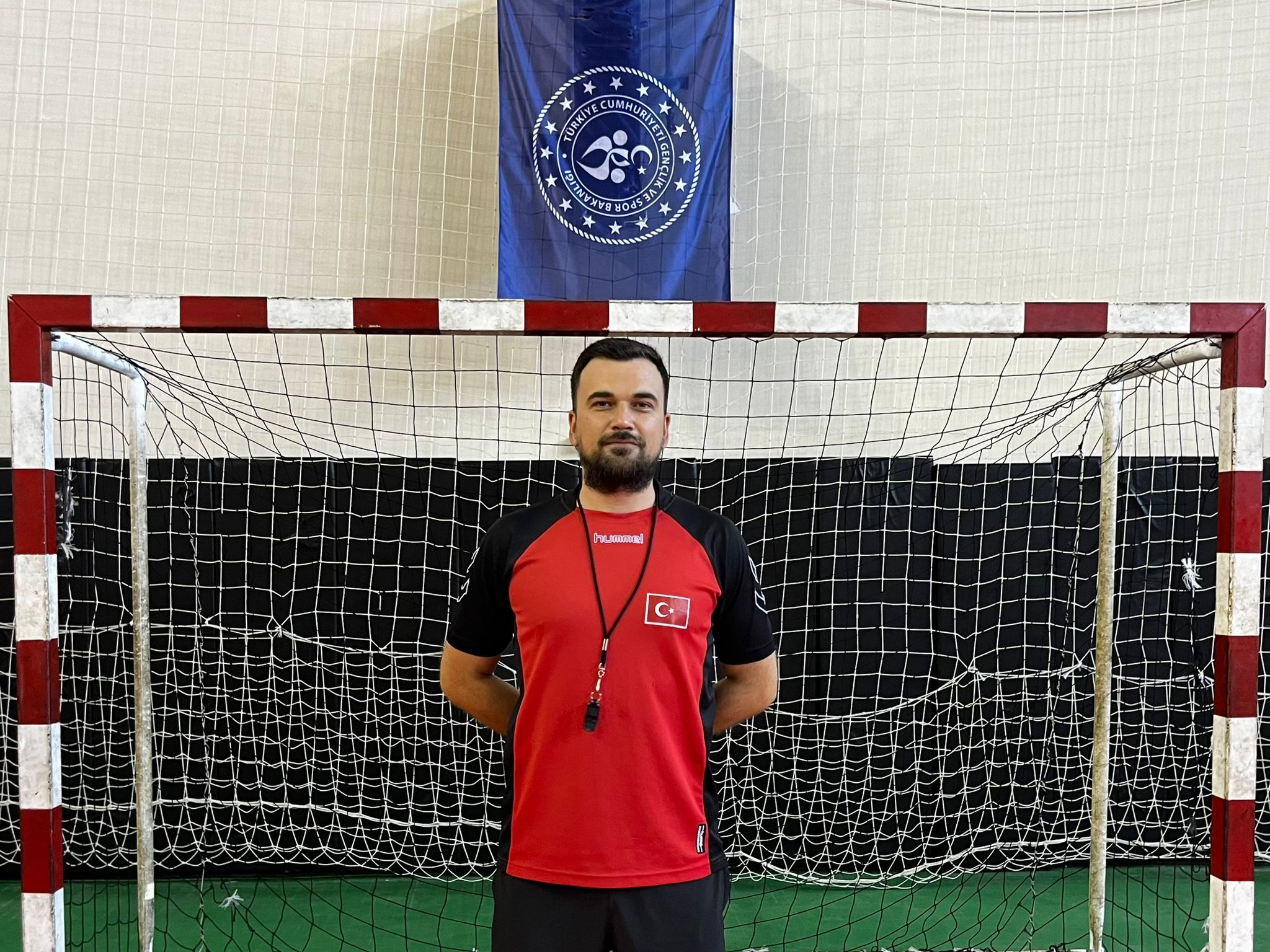HENTBOL ANTRENÖRÜMÜZDEN MİLLİ TAKIM GURURU