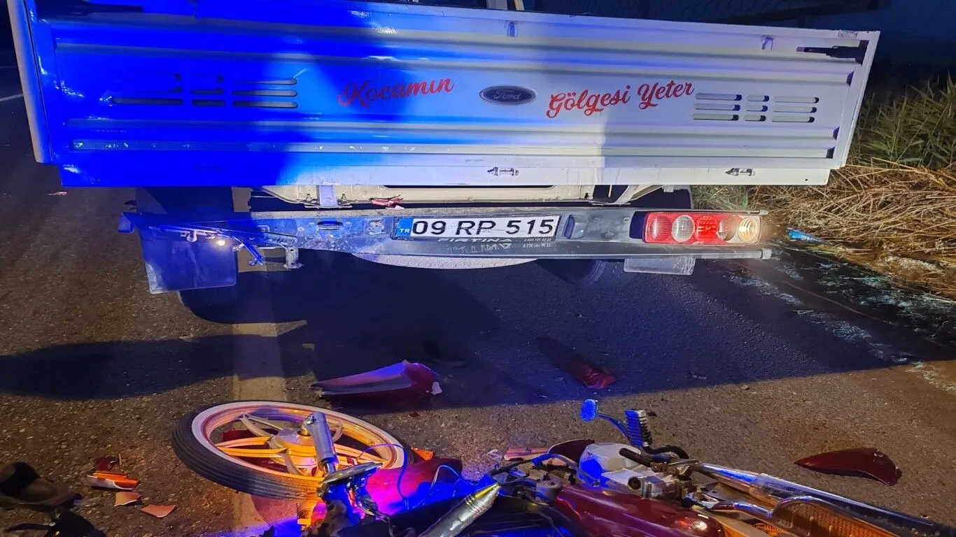 Kamyonete Çarpan Genç Sürücüsü Hayatını Kaybetti