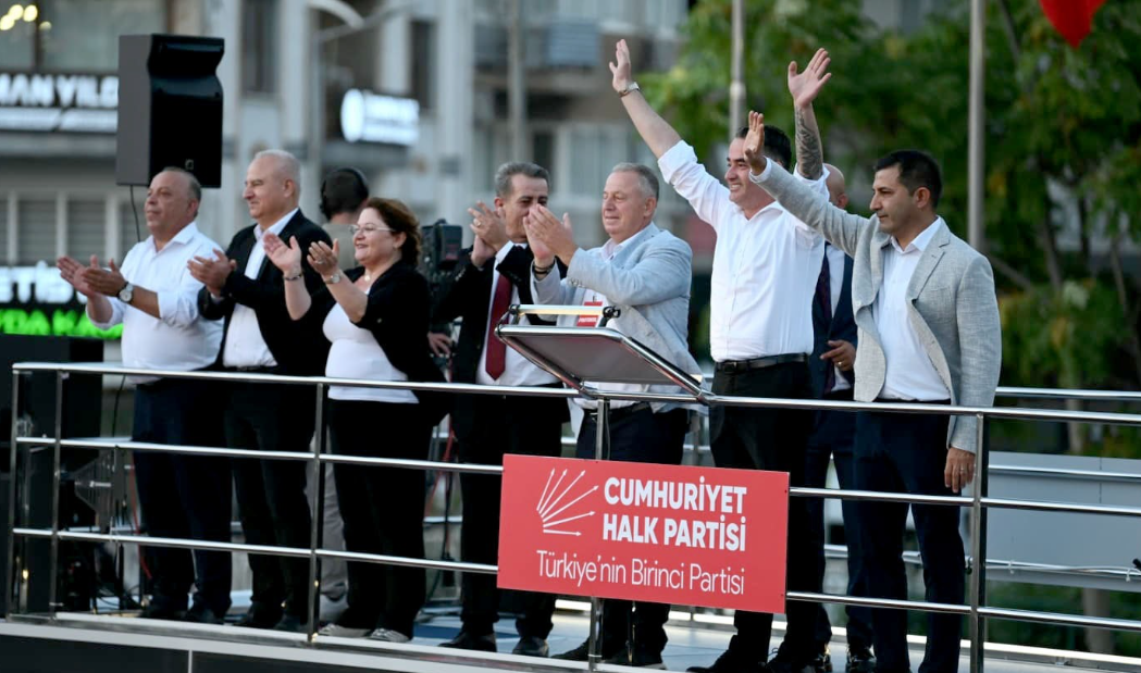Aydın’da “Millet İradesine Sahip Çıkıyor” Mitingi