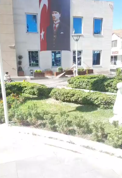 Başkan Arıkan, AK Parti Heyetini Gül Kokularıyla Karşılamaya Hazırlanıyor