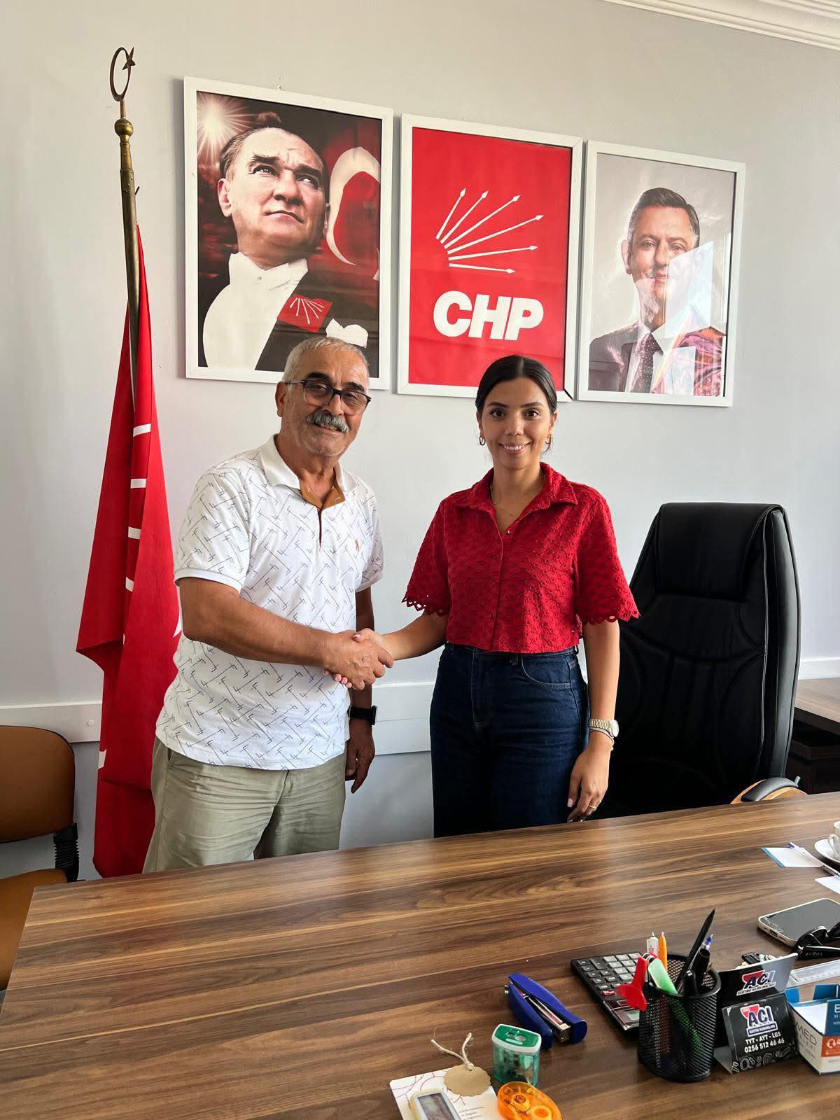 SÖKE CHP’DE DEVİR TESLİM YAPILDI.