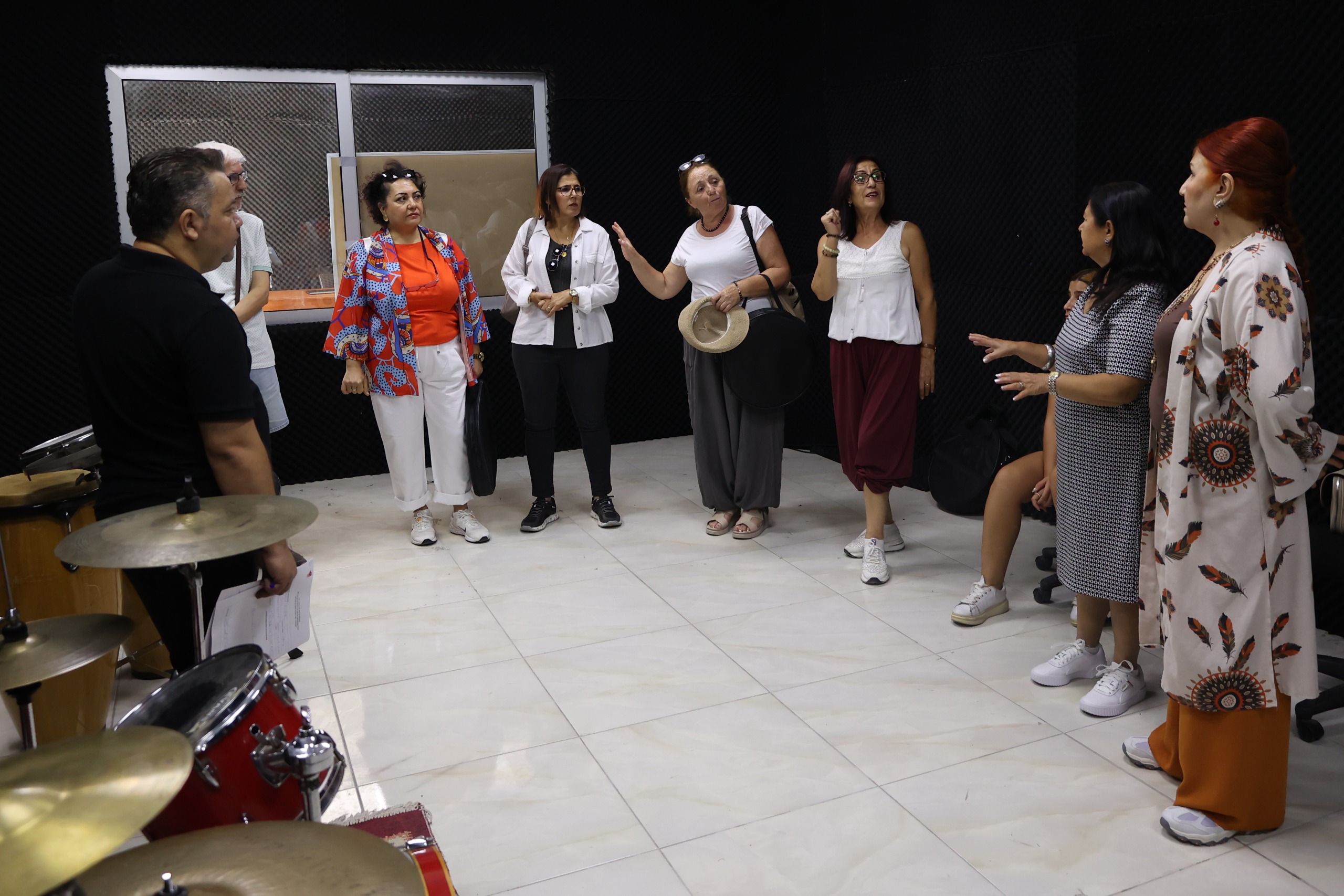 EFELER BELEDİYESİ MÜZİK AKADEMİSİ SEÇMELERİNE YOĞUN İLGİ