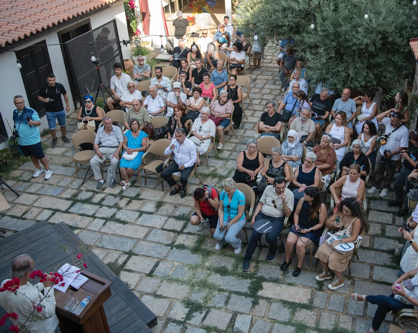 KUŞADASI’NIN HAFIZASI ‘HATIRLAYAN MAHALLE GÜNLERİ’NDE’ YENİDEN CANLANIYOR