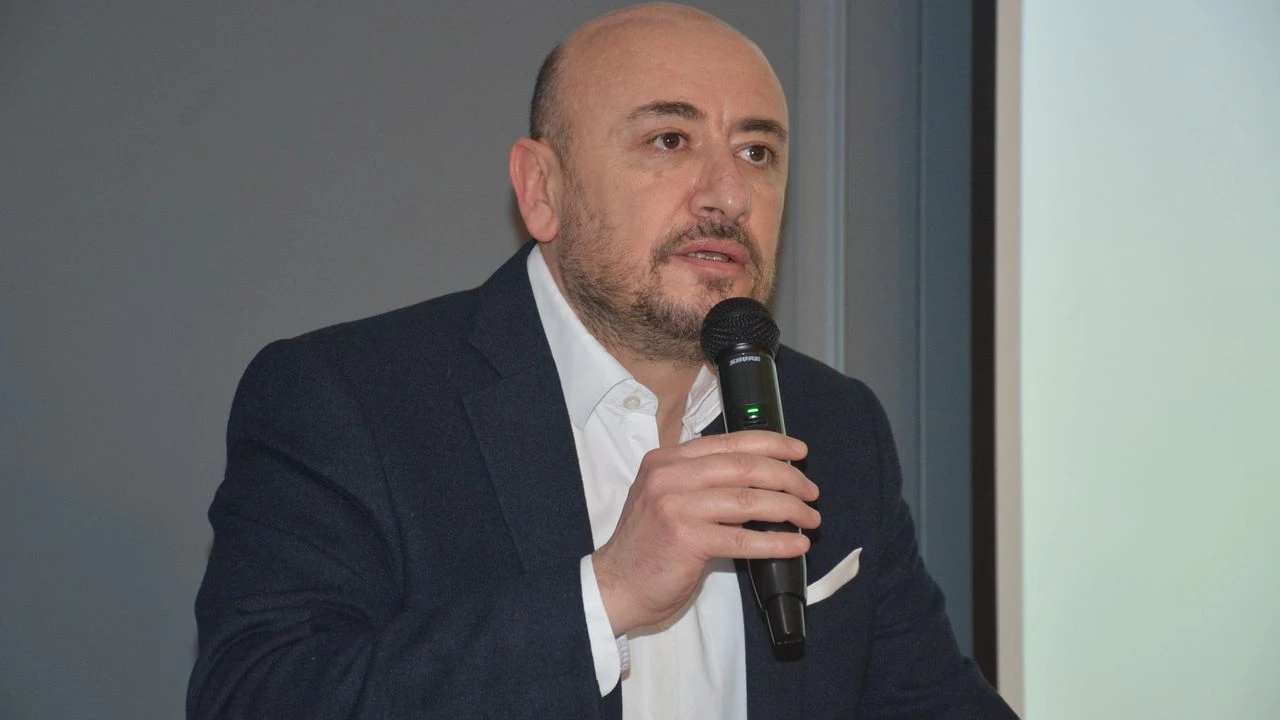 AYTO Başkanı Hakan Ülken: “Faiz düştü ama kredi kanalı kapalı”
