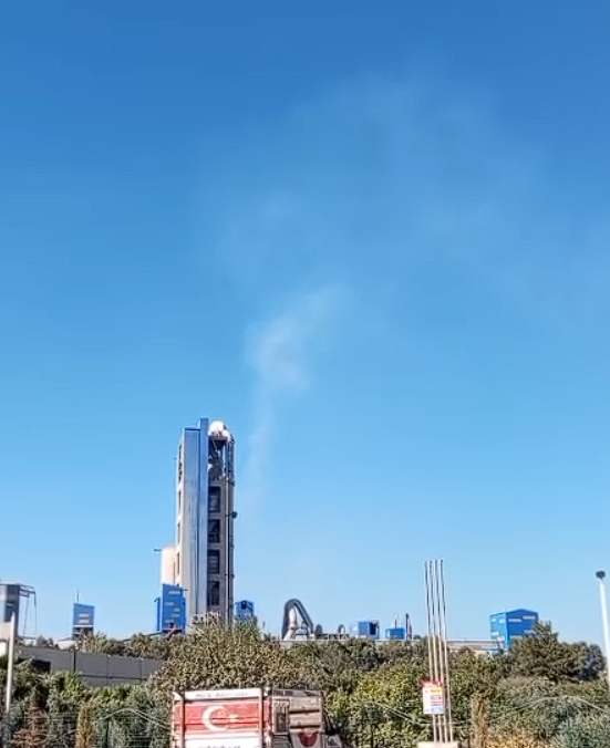 Sazlı Halkı Endişeli: “Söke Çimento’dan Salınan Gaz Zehirli mi?”