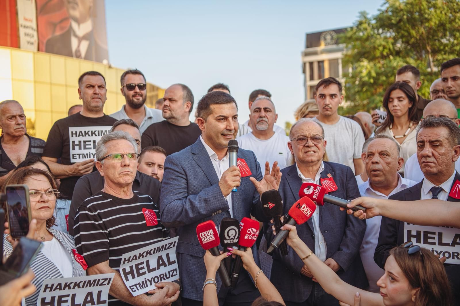 CHP’Lİ 10 BELEDİYE BAŞKANI VE MECLİS ÜYELERİ ORTAK BASIN AÇIKLAMASI YAPTI