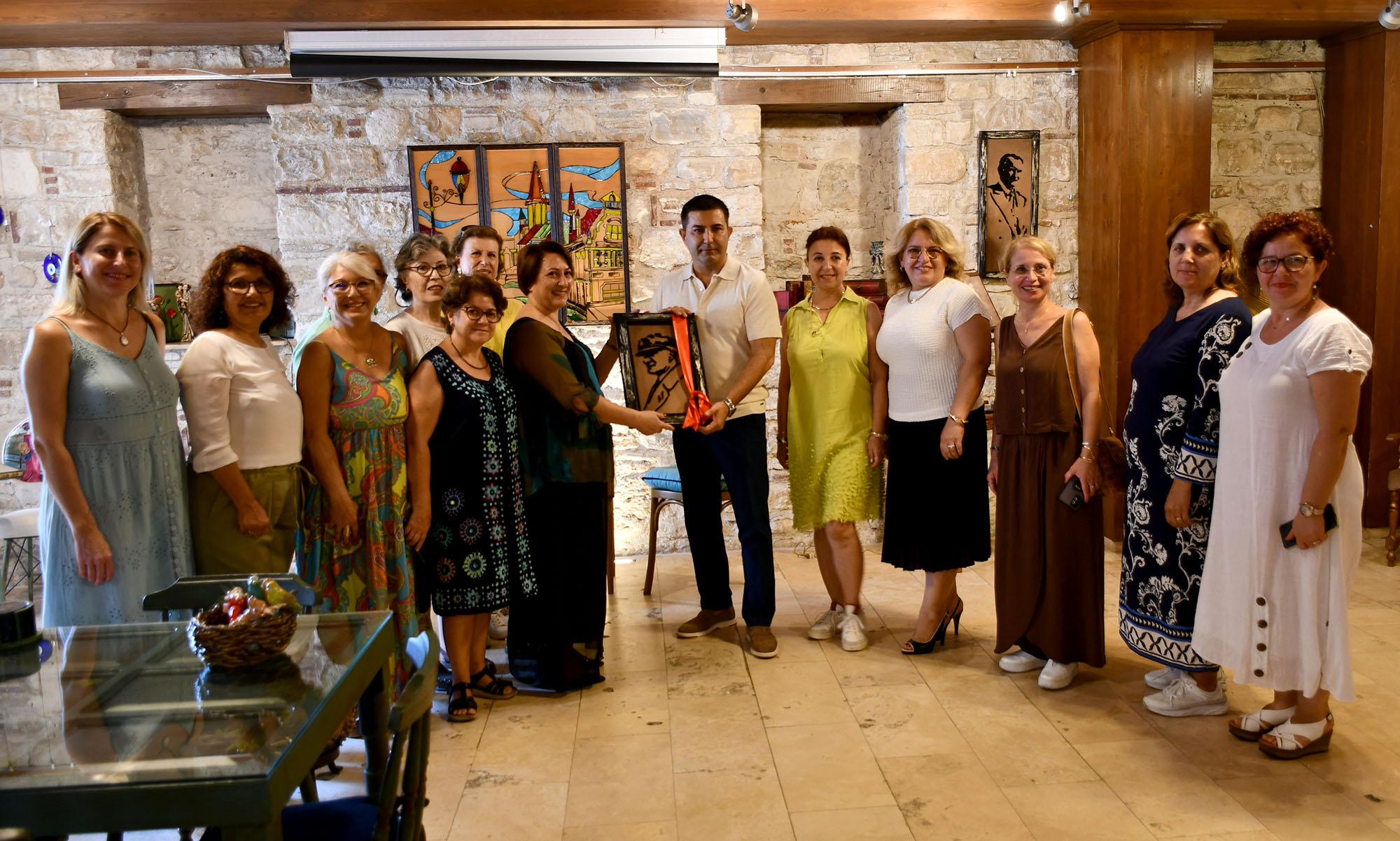 ‘RENKLİ TASARIMLAR’ SERGİSİ İBRAMAKİ SANAT GALERİSİ’NDE AÇILDI