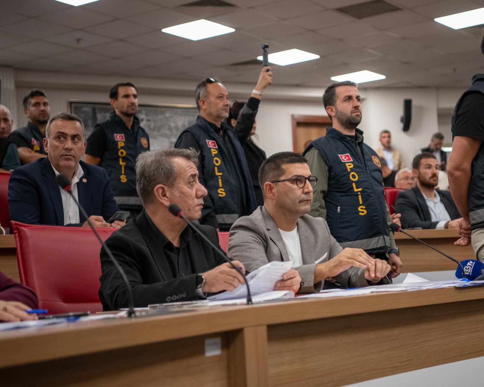 BAŞKAN ÖMER GÜNEL: “BÜYÜKŞEHİR’İN YÜKÜNÜ ALIYORUZ, ASLİ GÖREVLERİNE ODAKLANSIN”