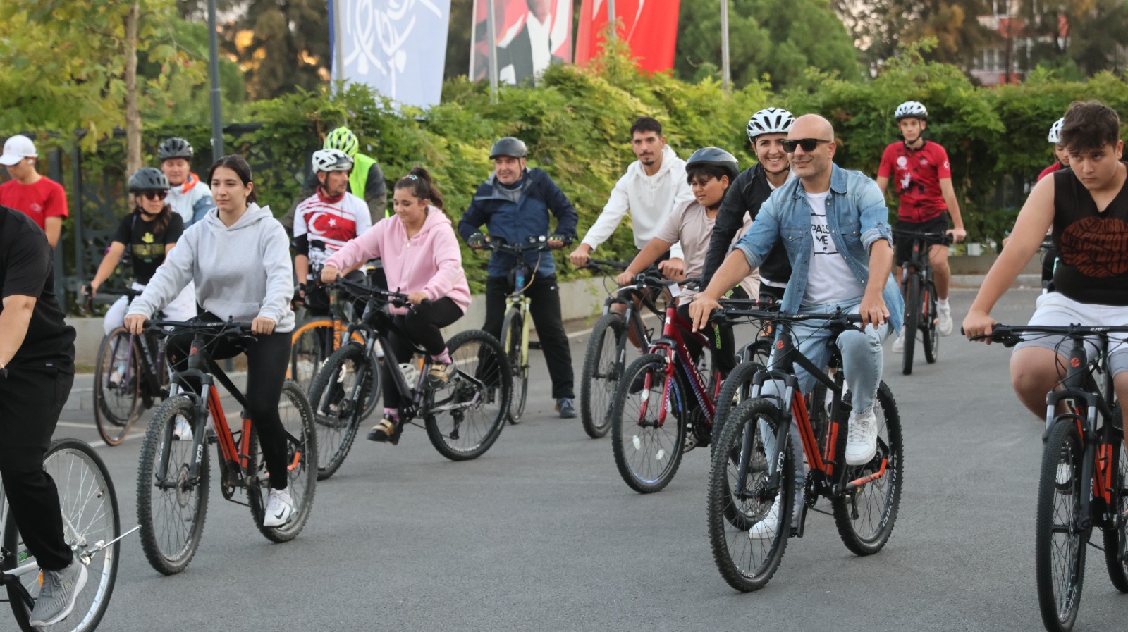 PEDALLAR SAĞLIK VE SPOR İÇİN DÖNDÜ