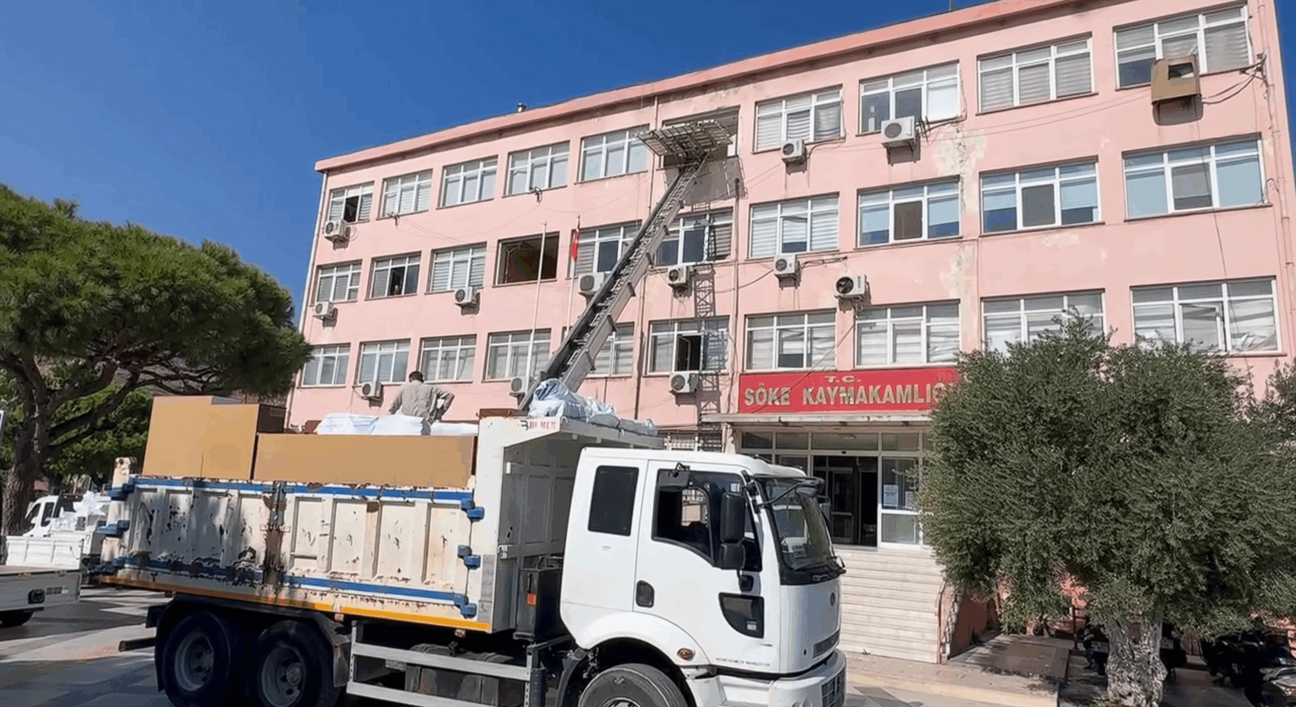 Söke Kaymakamlığı Yeni Hizmet Binasına Taşınıyor