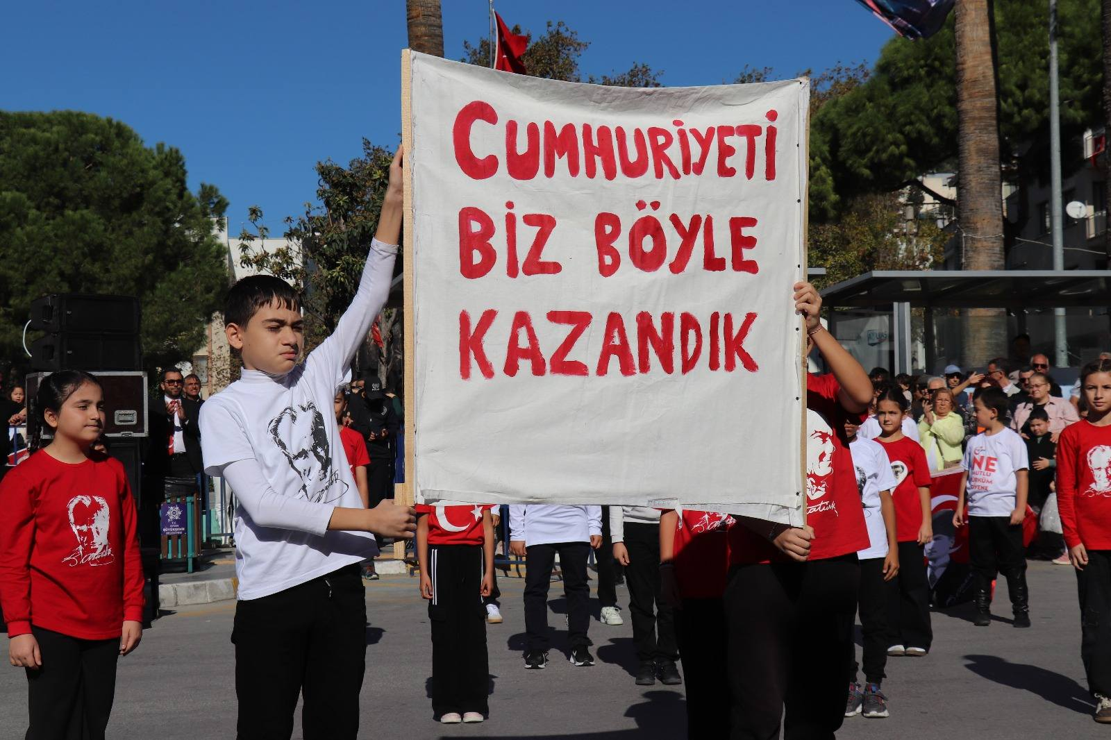 Cumhuriyet Bayramı Söke’de Coşkuyla Kutlandı