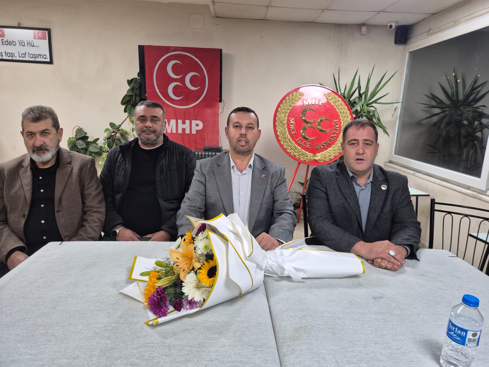 Ülkü Ocakları’ndan MHP’ye ziyaret