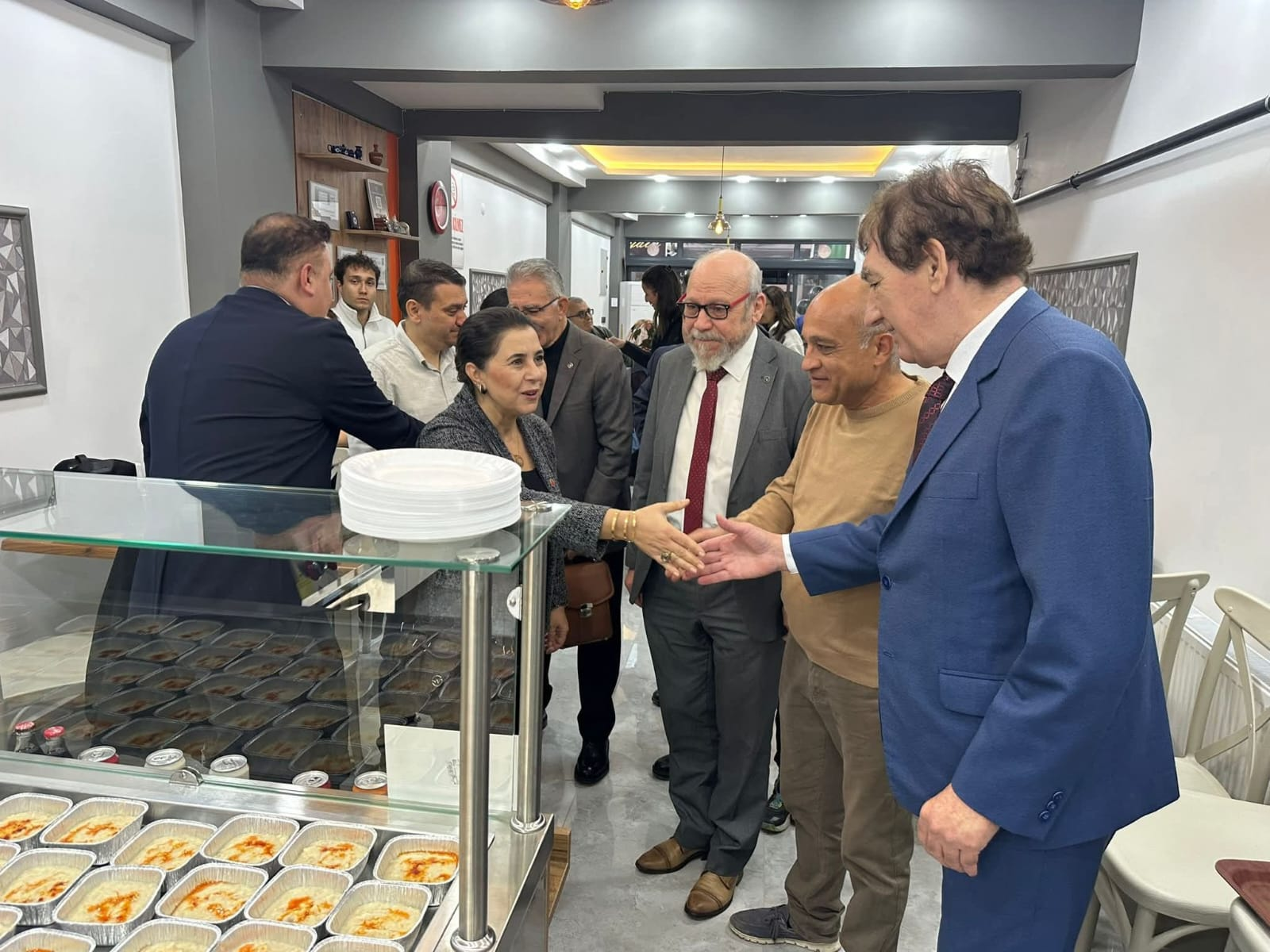 Efeler’de “Gurme Sofrası Lokantası” Hizmete Açıldı