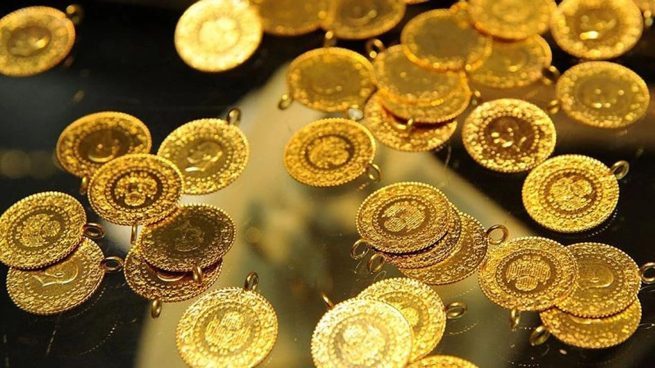 Altın Haftaya Düşüşle Başladı: Gözler ABD Verilerinde