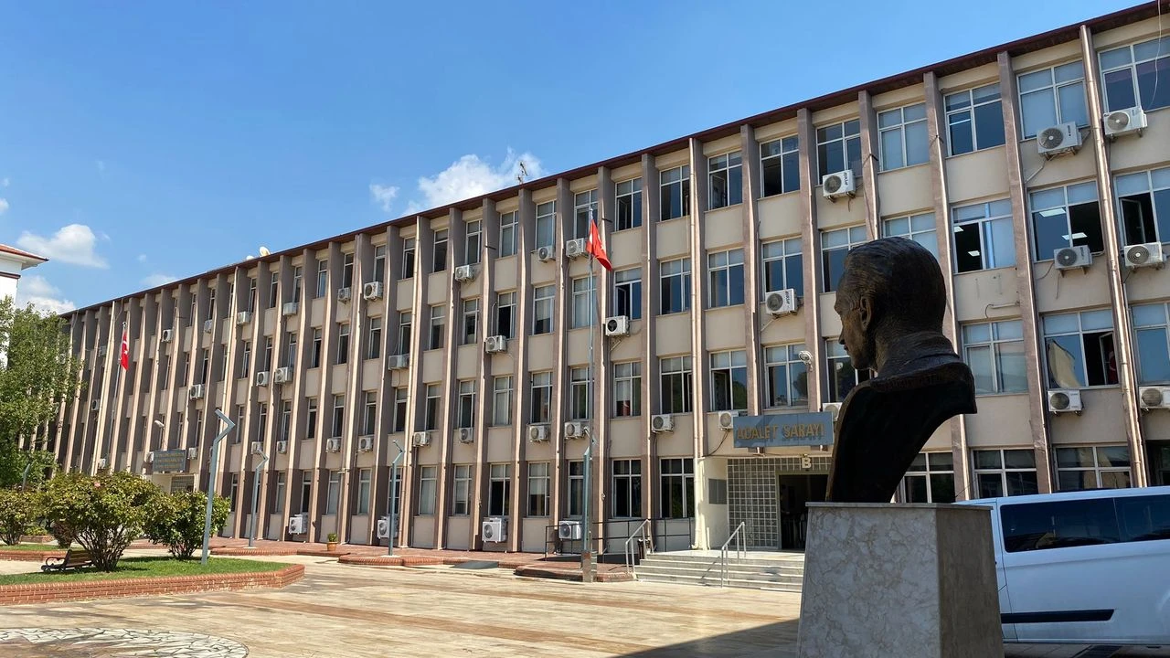 Germencik’teki Silahlı Yaralama Davasında Tanıklar Çelişkili İfadeler Verdi
