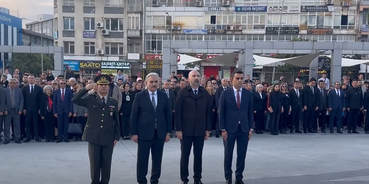 Söke Atasını Andı
