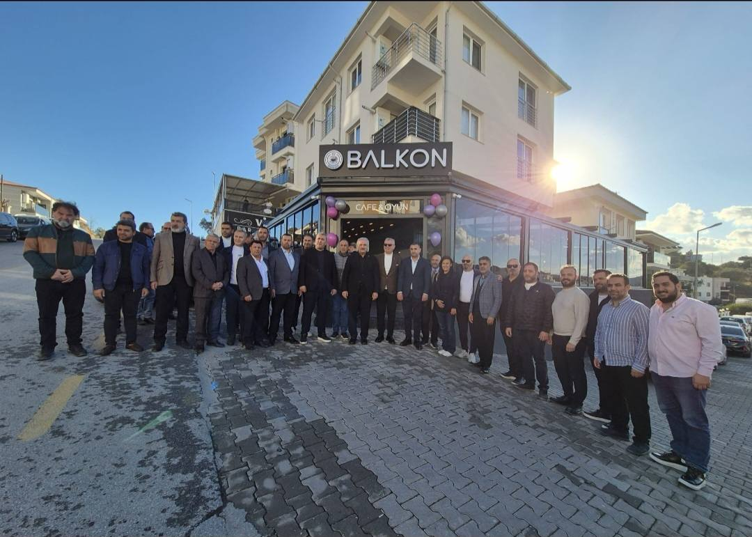 AK Parti Söke İlçe Teşkilatı, Balkon Cafe Oyun Salonu Açılışına Katıldı