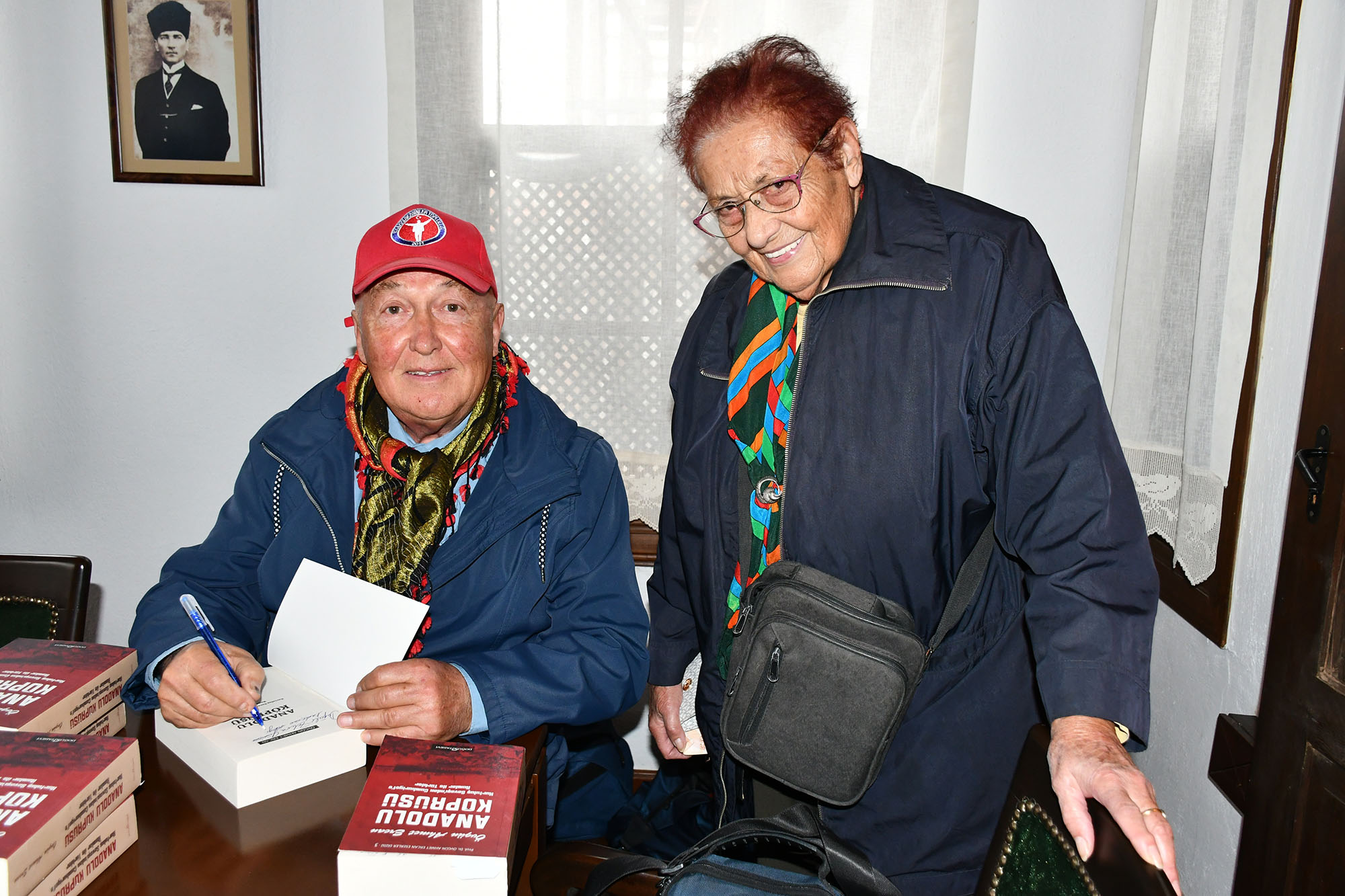 ÇALIKUŞU KUŞU KÜLTÜR EVİ PROF. DR. ÖVGÜN AHMET ERCAN’I AĞIRLADI