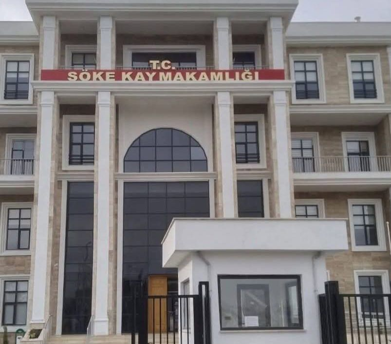 Yeni Kaymakamlık Binasında Hizmet Başladı, Randevu Sisteminde Aksamalar Yaşanıyor