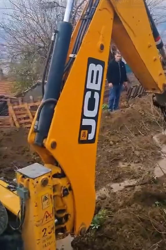 SÖKE BELEDİYESİ SAHADA; YAĞMUR FELAKETİNE ANINDA MÜDAHALE