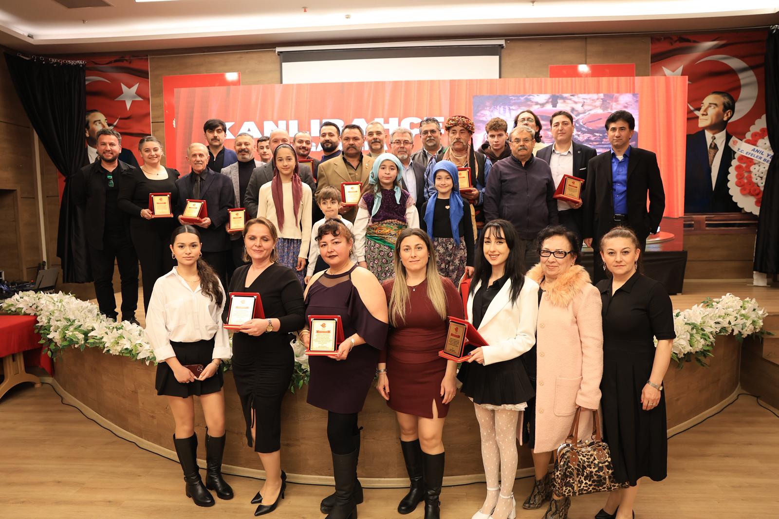 EFELER KÜLTÜR VE SANAT ETKİNLİKLERİNE DEVAM EDİYOR