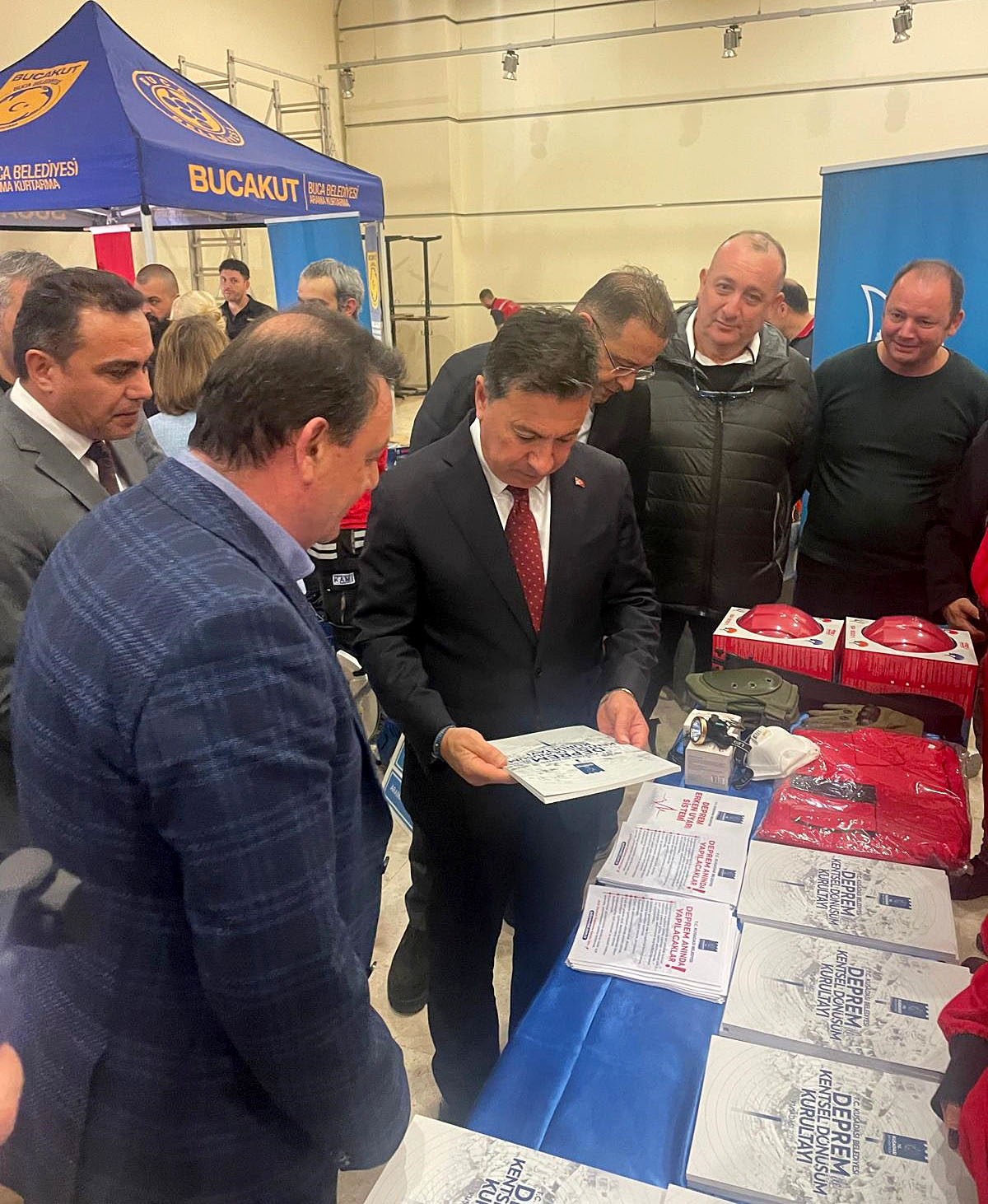 KUŞADASI BELEDİYESİ DEPREME KARŞI ALDIĞI ÖNLEMLERİ İZMİR’DE ANLATTI