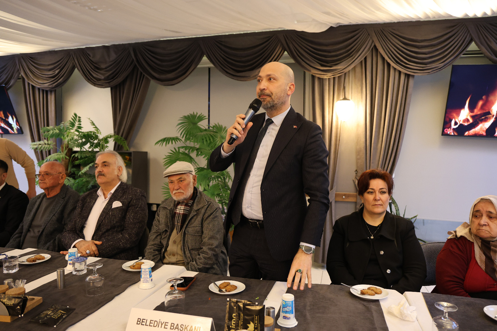 İlçe Protokolü Huzurevi Sakinleriyle İftar Sofrasında Buluştu