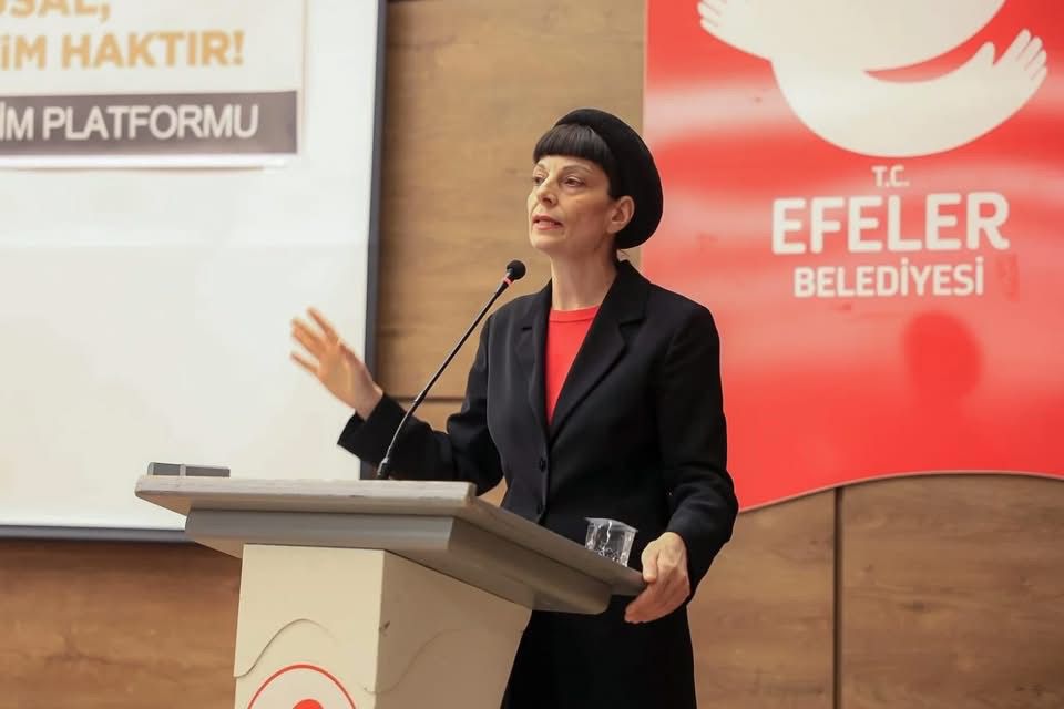 EFELER’DE CUMHURİYET RÜZGARI: ZÜLAL KALKANDELEN EFELER HALKIYLA BULUŞTU