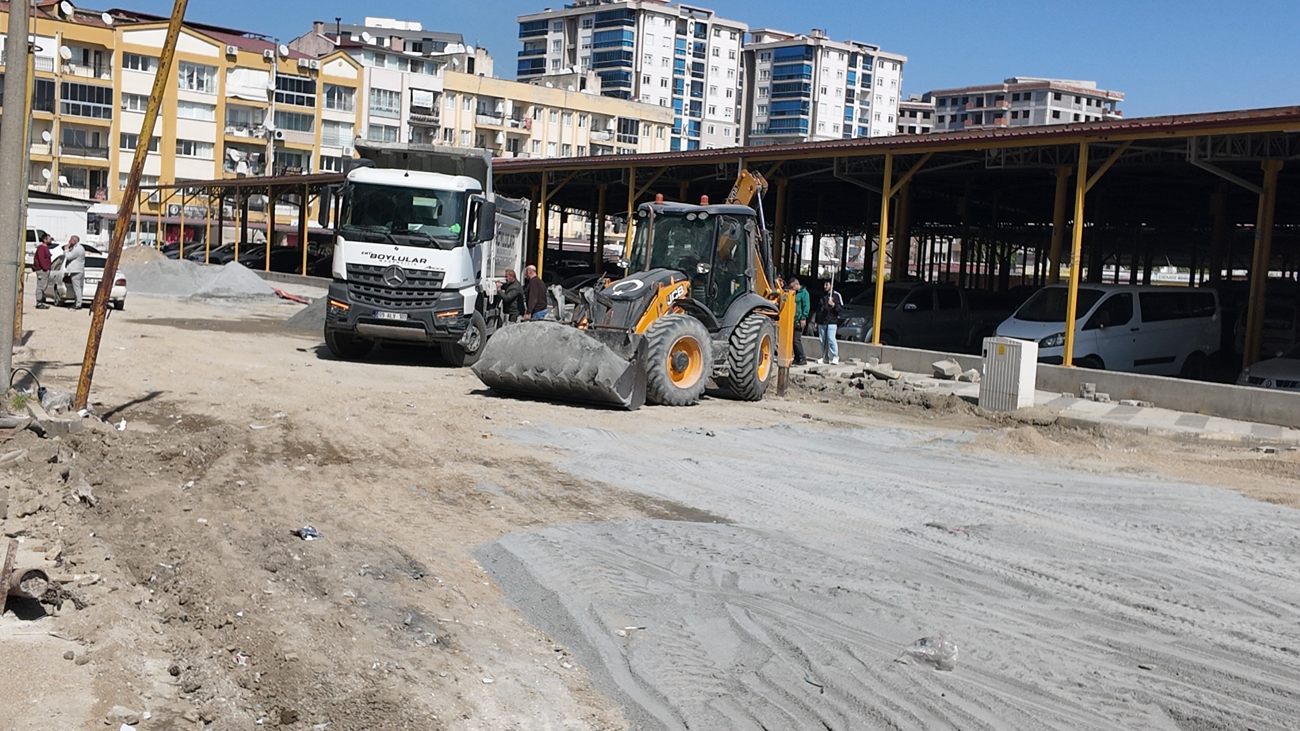 Söke’de Yenicami Mahallesi Yenilenen Yollarına Kavuşuyor