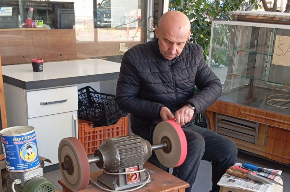 Söke’de Dayanışmanın En Güzel Örneği: Çoşkun Ferhat Gültekin’den Anlamlı Bağış
