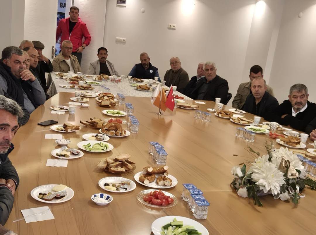 Söke’de Teşkilat Kahvaltıda Buluştu: Mahalle Başkanlarıyla İstişare