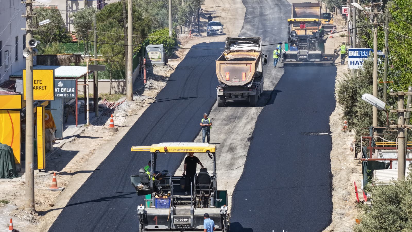 BAŞKAN ÇERÇİOĞLU’NUN ÇALIŞMALARI İLE AKBÜK YOLU YENİLENİYOR